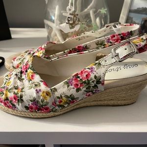 Easy Street Floral Slingback Espadrille